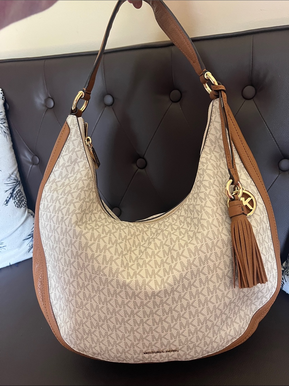 Michael Kors Ivory Signature MK Hobo with Tan Trim - Picture 7 of 13